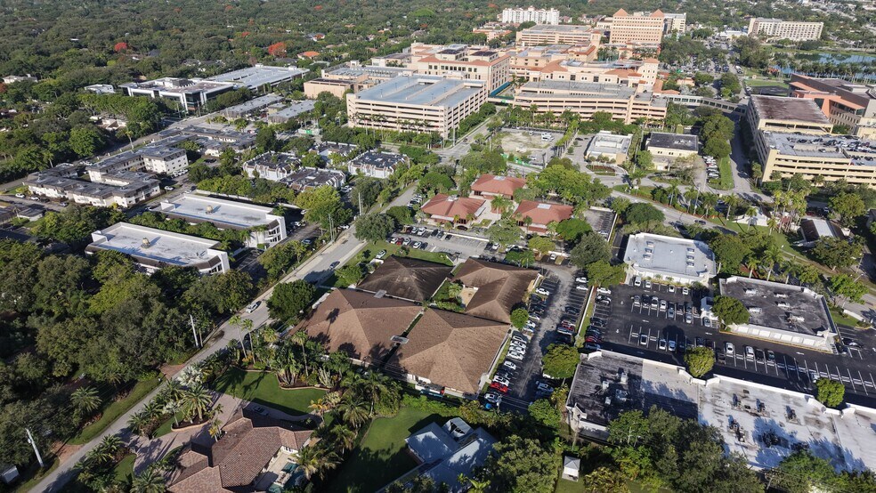 More Photos Of 8525 SW 92nd St, Miami Office For Sale
