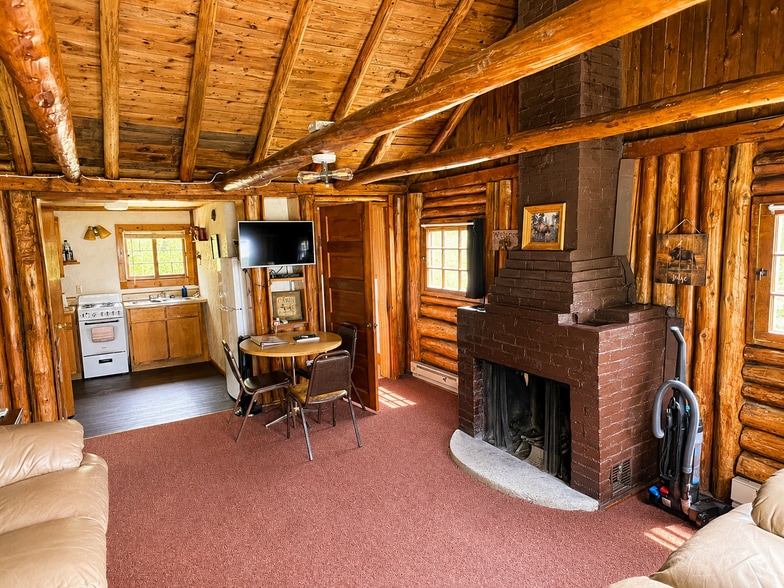 More Photos Of W17461 Norton Rd, Gould City Hotel For Sale