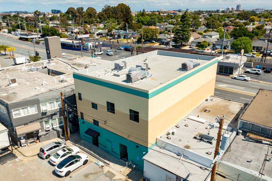 More Photos Of 3708 S El Camino Real, San Mateo Storefront Retail Residential For Sale
