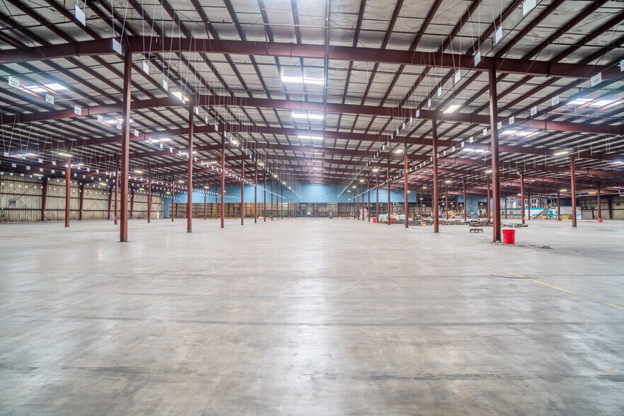 More Photos Of 1000 Taylor Ave, Park Hills Distribution For Lease