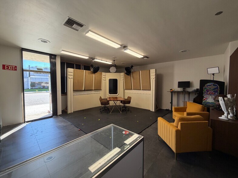 More Photos Of 629 S Atlantic Blvd, Monterey Park Restaurant For Sale