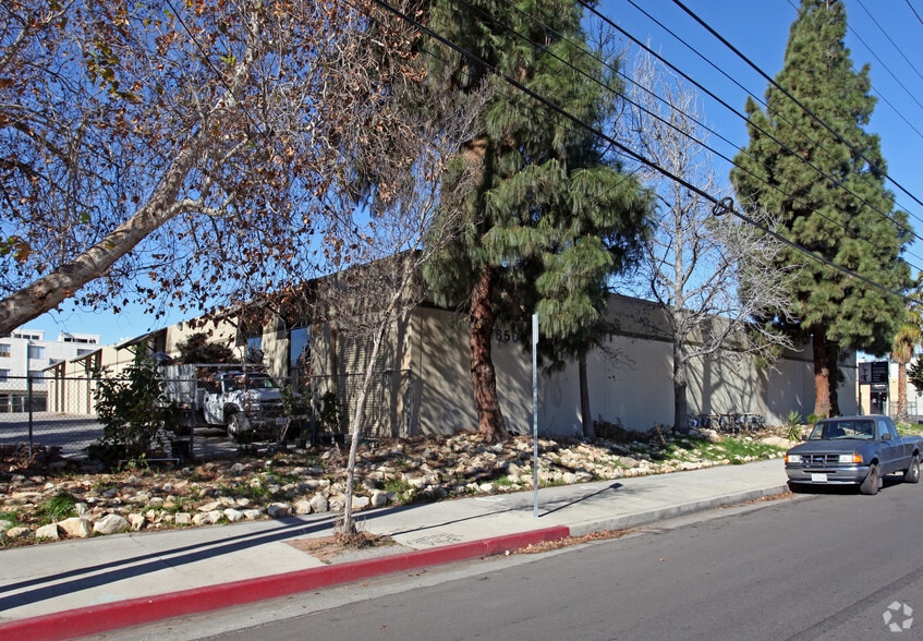 Primary Photo Of 8501 Canoga Ave, Canoga Park Manufacturing For Lease