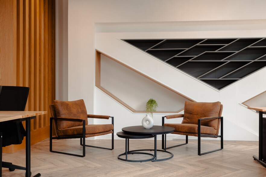 More Photos Of 2 Great George St, Leeds Coworking Space