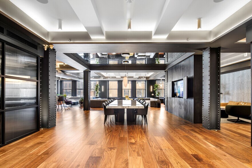 More Photos Of 132 W 31st St, New York Office For Sale