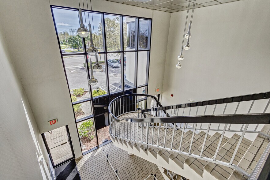 More Photos Of 9123 N Military Trl, Palm Beach Gardens Office For Lease