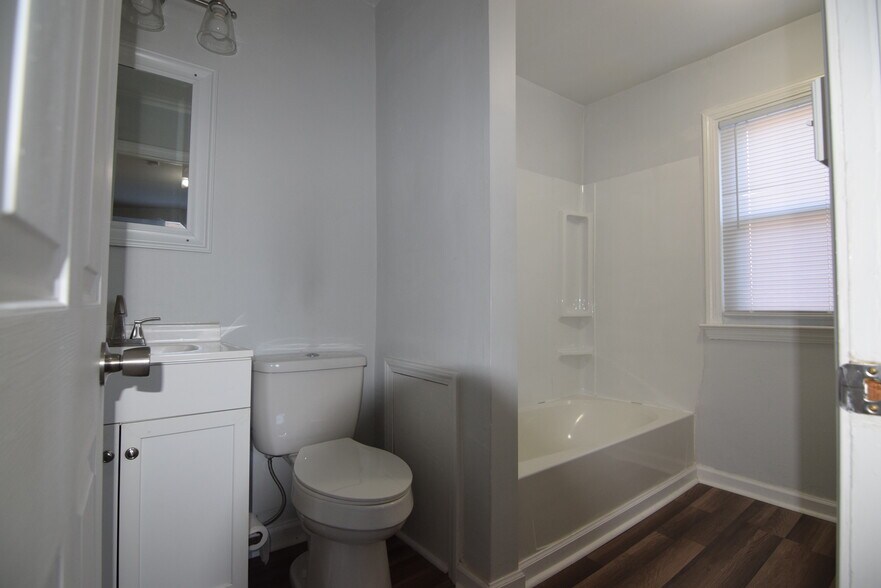 More Photos Of 3634 Bosworth Rd, Cleveland Apartments For Sale