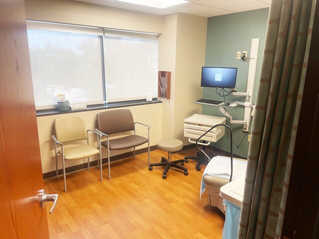 More Photos Of 500 N Keene St, Columbia Medical For Sale