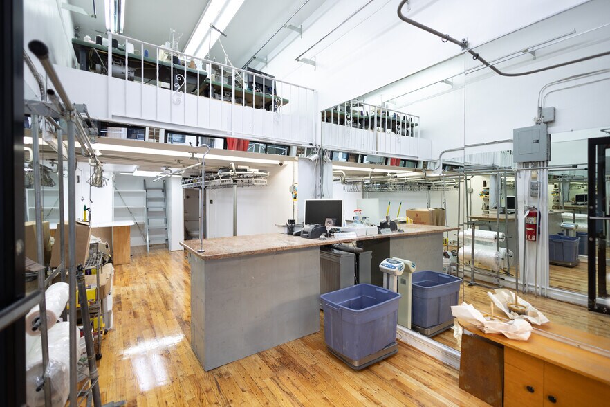 More Photos Of 308 E 94th St, New York Apartments For Lease