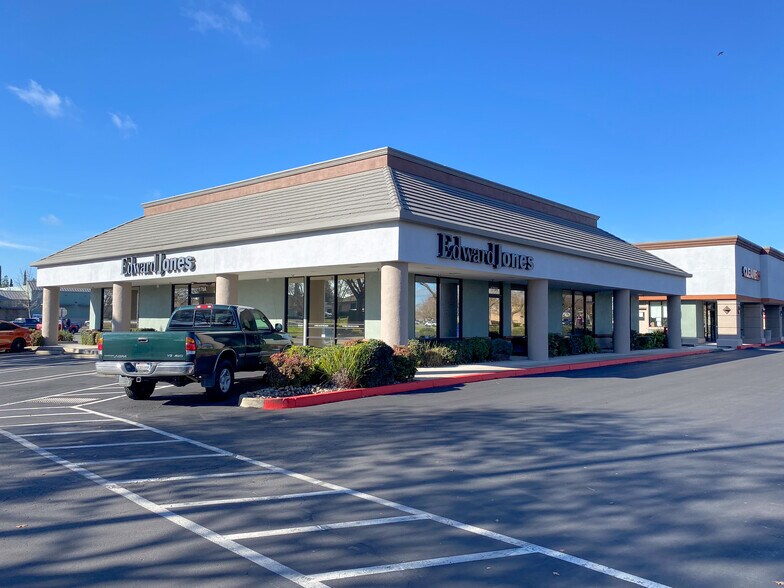 More Photos Of 1449 E F St, Oakdale Unknown For Sale