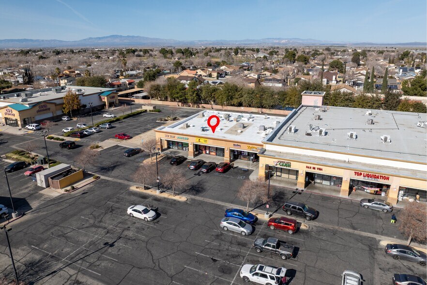More Photos Of 1033-1043 E Avenue J, Lancaster General Retail For Lease