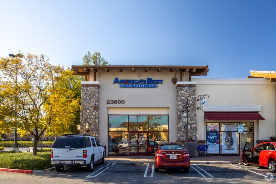 More Photos Of 23602-23624 El Toro Rd, Lake Forest General Retail For Lease