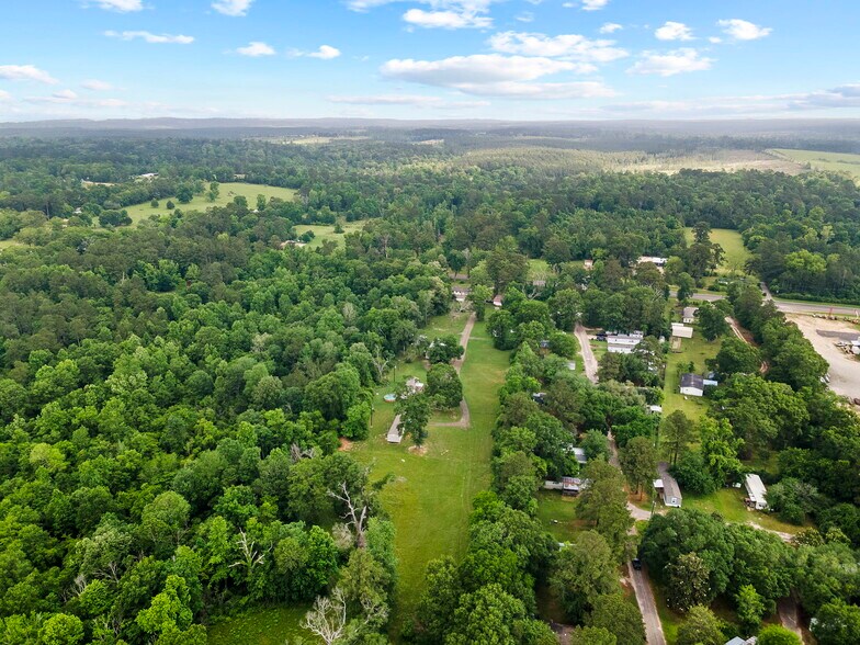 More Photos Of 2369 Texas State Highway 63 W, Jasper Industrial For Sale