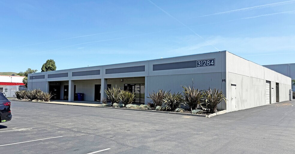 More Photos Of 31284 San Antonio St, Hayward Warehouse For Lease