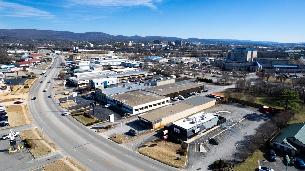More Photos Of 1847 University Dr NW, Huntsville Light Distribution For Lease