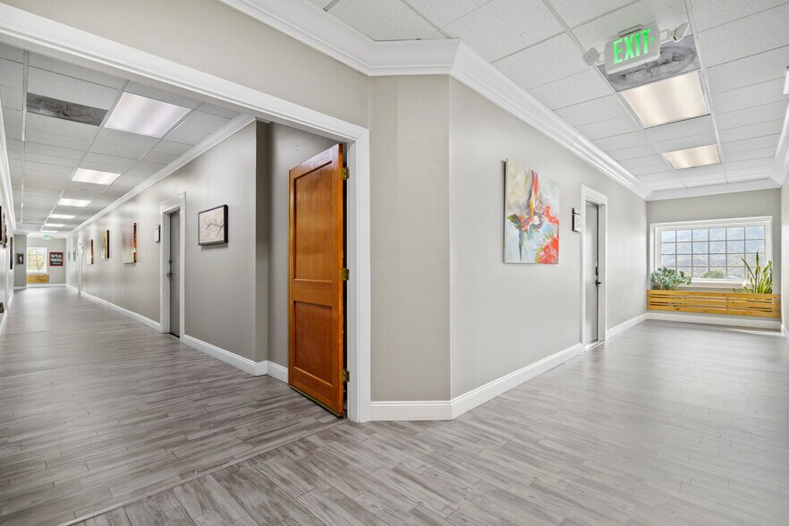 More Photos Of 4502 Dyer St, La Crescenta Office For Lease