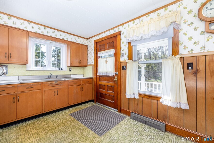 More Photos Of 203 Willimantic Rd, Chaplin Storefront Retail Residential For Sale