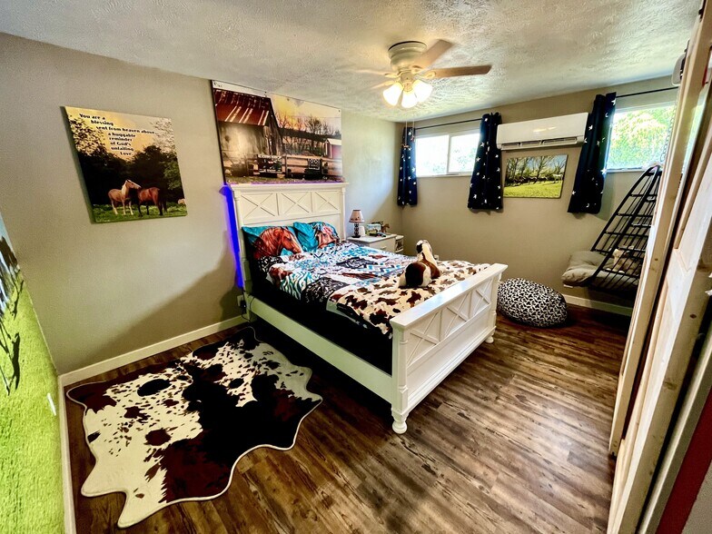 More Photos Of 1575 Tablerock Cir, Branson Hotel For Sale