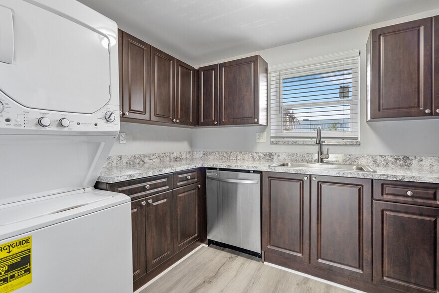 More Photos Of 700-728 SW 81st Ter, North Lauderdale Apartments For Sale