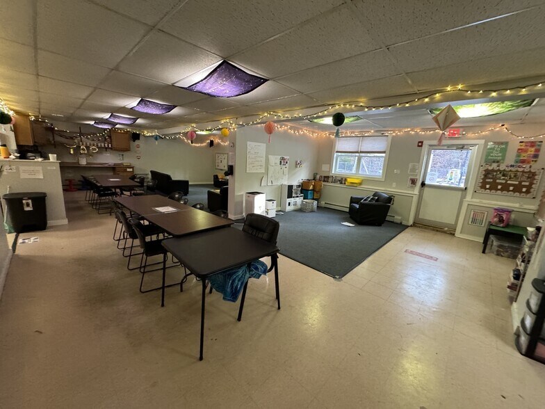 More Photos Of 98 Nicks Rock Rd, Plymouth Daycare Center For Sale