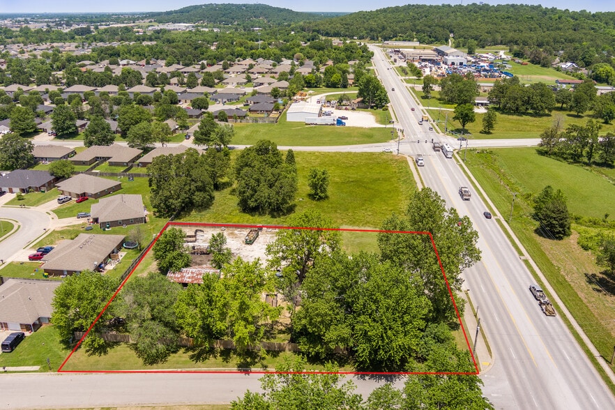 More Photos Of 1380 Butterfield Coach Rd, Springdale Office Residential For Sale