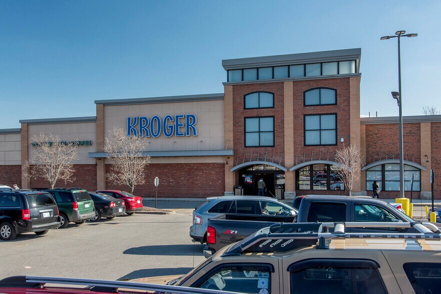 More Photos Of 30949-30997 5 Mile Rd, Livonia Storefront For Lease