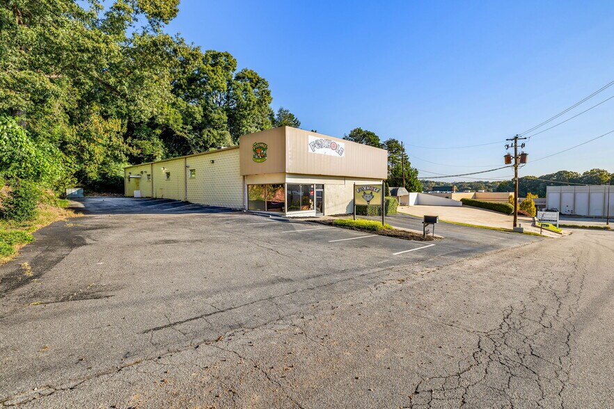 More Photos Of 1358 Plaza Dr, Gainesville Freestanding For Sale