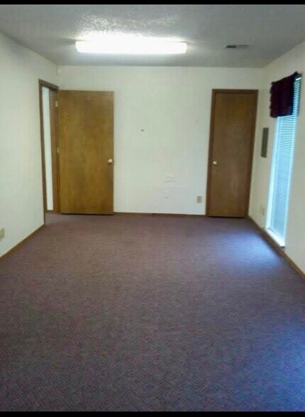 More Photos Of 8801 S Olie Ave, Oklahoma City Office For Lease
