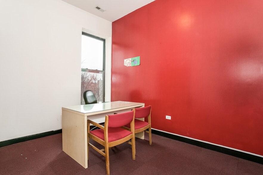 More Photos Of 716 E 47th St, Chicago Loft Creative Space For Sale