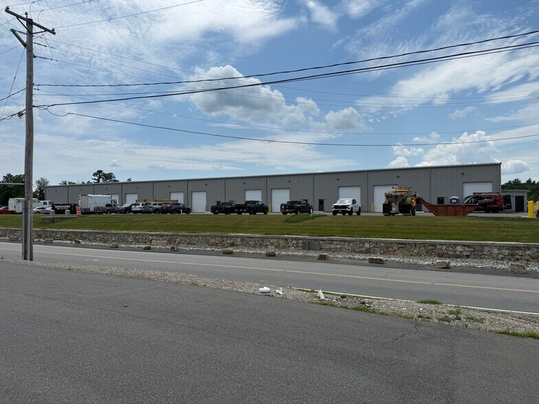 More Photos Of 254 Pleasant St, West Bridgewater Warehouse For Lease