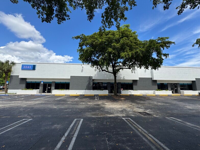 More Photos Of 3245-3341 W McNab Rd, Pompano Beach Warehouse For Lease