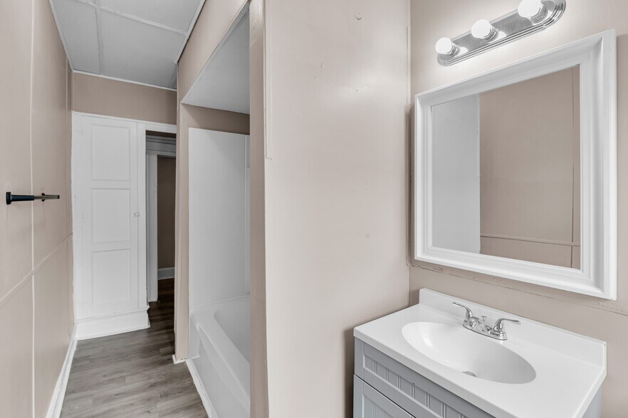 More Photos Of 409 W Broad St, Tamaqua Apartments For Sale