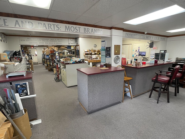 More Photos Of 203 S 18th St, Lafayette Storefront Retail Office For Sale