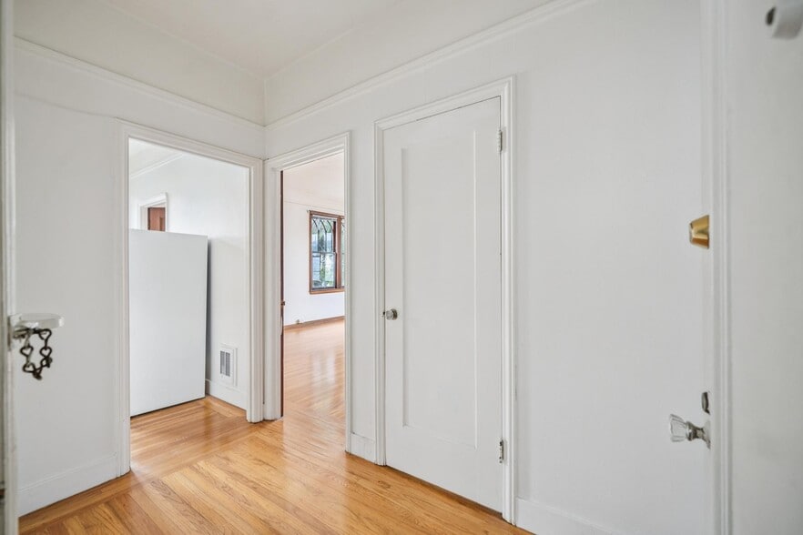 More Photos Of 1285 8th Ave, San Francisco Apartments For Sale
