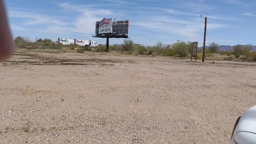 More Photos Of 55 E Kuehn St, Quartzsite Trailer Camper Park For Sale