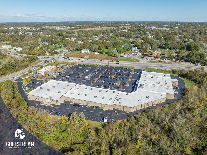 More Photos Of 9 Governors Sq, Shelbyville Unknown For Lease
