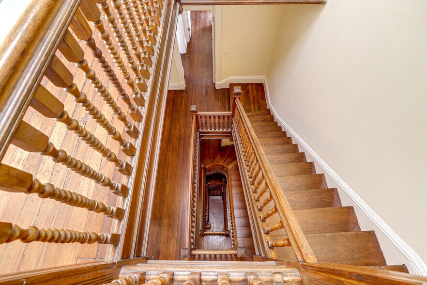 More Photos Of 1633 16th St Nw, Washington Specialty For Lease