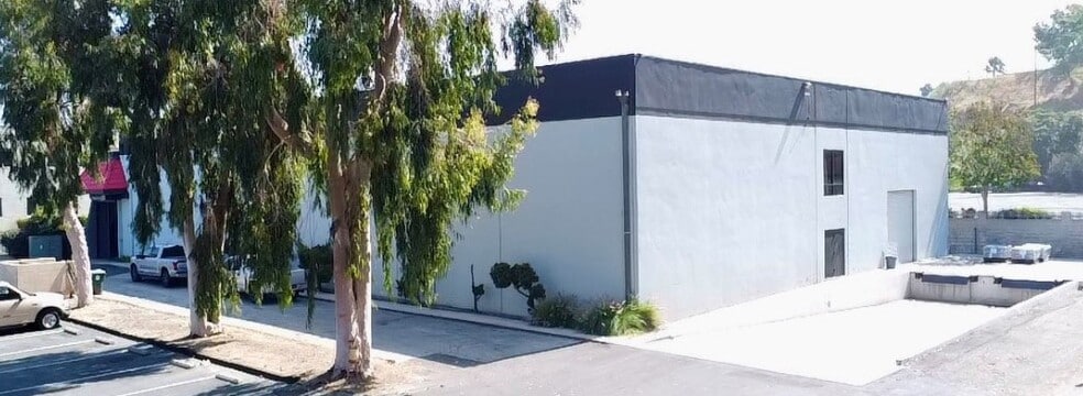 More Photos Of 1275 E Highland Ave, San Bernardino Warehouse For Sale