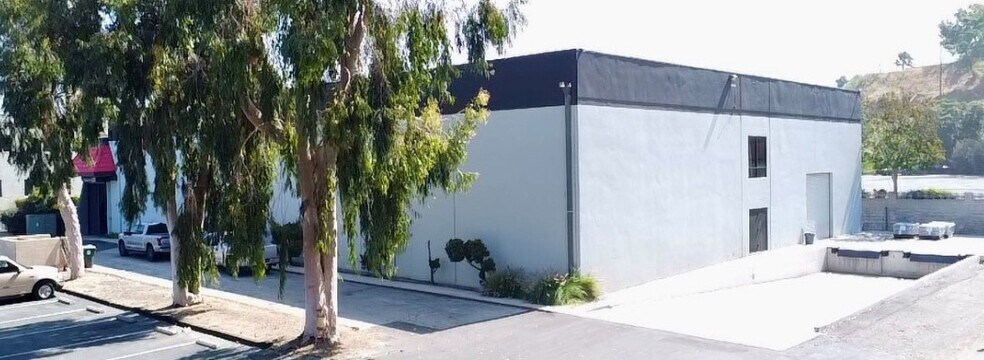 More Photos Of 1275 E Highland Ave, San Bernardino Warehouse For Lease