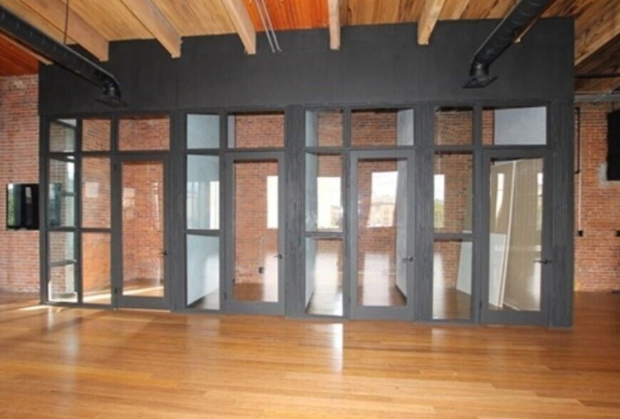More Photos Of 25 Union St, Worcester Loft Creative Space For Lease