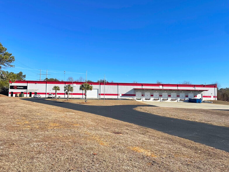 More Photos Of 152 Regional Pky, Orangeburg Distribution For Lease