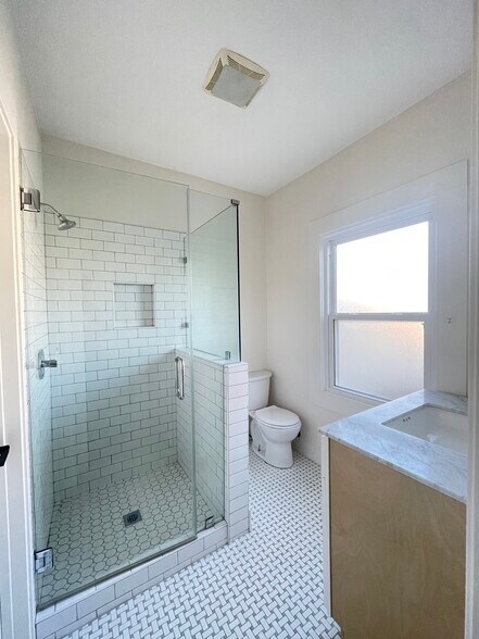 More Photos Of 620 14th St, Sacramento Apartments For Sale