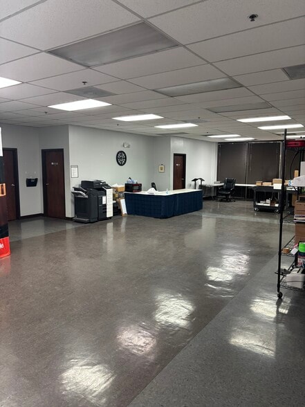More Photos Of 1260-1270 Heil Quaker Blvd, La Vergne Distribution For Lease