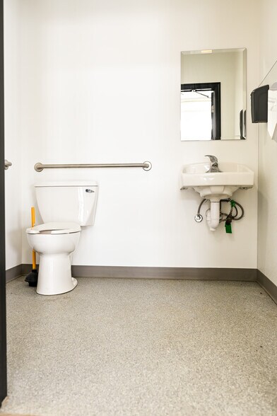 More Photos Of 23367 US 23, Circleville Industrial For Lease