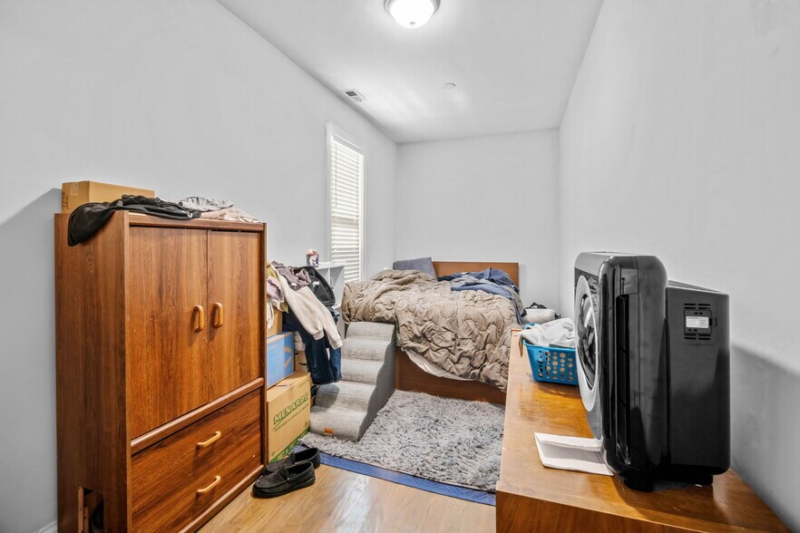 More Photos Of 2435 S California Ave, Chicago Apartments For Sale