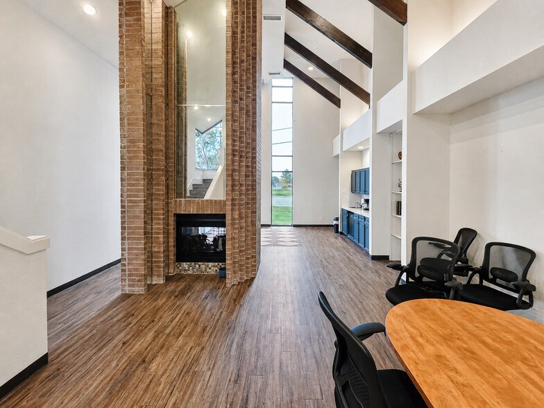 More Photos Of 4104 Houston Hwy, Victoria General Retail For Sale