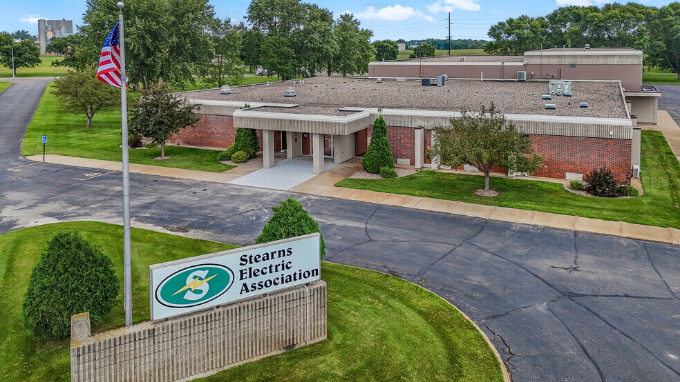 More Photos Of 900 Kraft Dr SE, Melrose Light Distribution For Lease