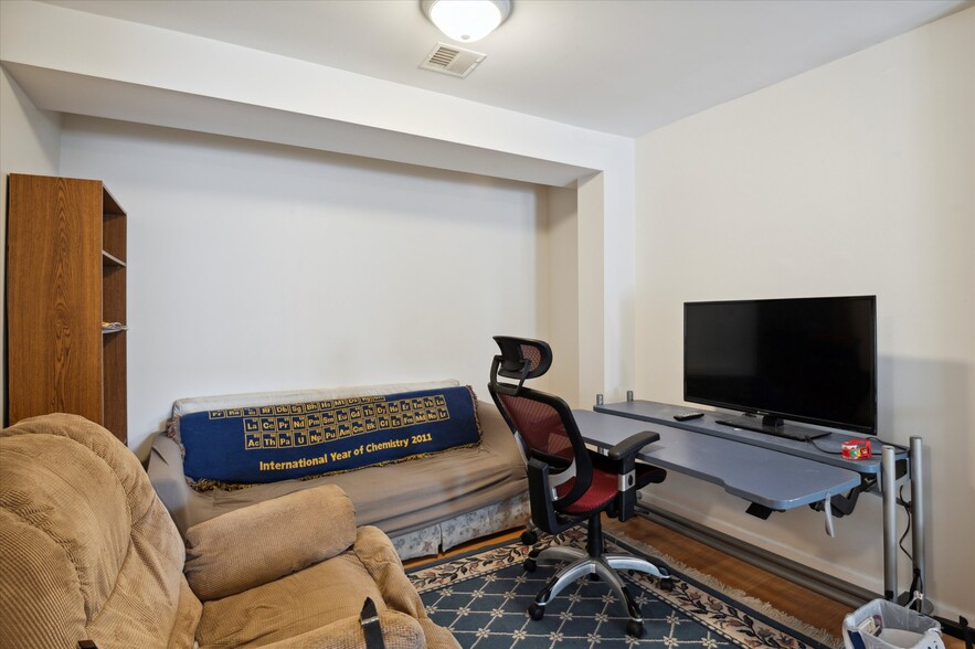 More Photos Of 20 S Village Ave, Exton Apartments For Sale