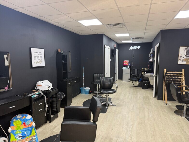 More Photos Of 524 Red Lane Rd, Birmingham Medical For Lease