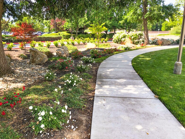 More Photos Of 9355 E Stockton Blvd, Elk Grove Office For Sale