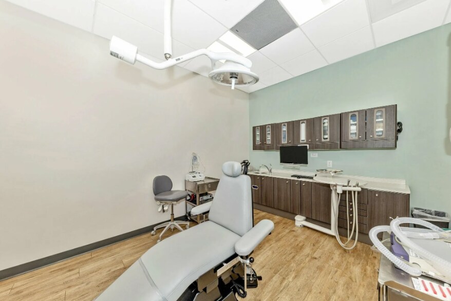 More Photos Of 6550 Mercantile Dr E, Frederick Medical For Sale